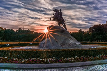 st-petersburg-2346043_1280